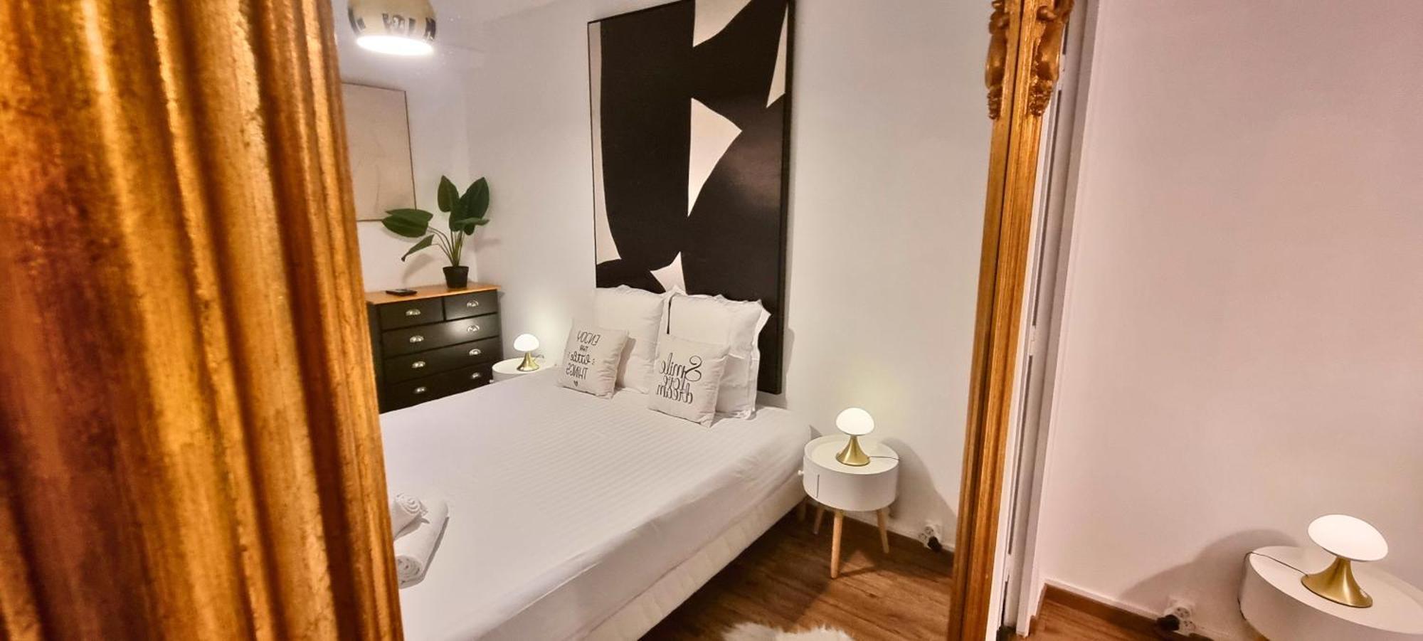 Ferienwohnung Au Palais Des Pyrenees! Hyper Centre -Clim-Balcon-Parking Gratuit Pau Exterior foto