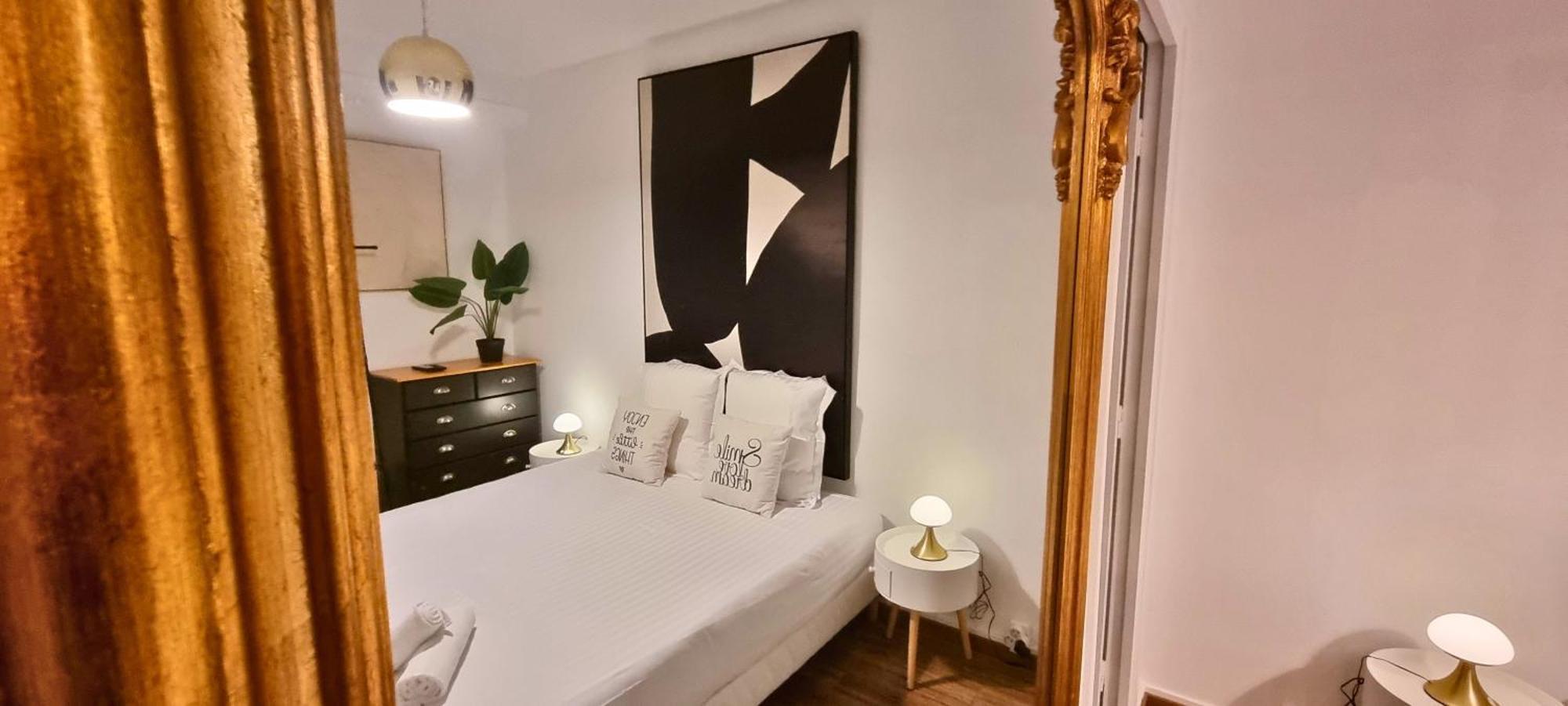 Ferienwohnung Au Palais Des Pyrenees! Hyper Centre -Clim-Balcon-Parking Gratuit Pau Exterior foto